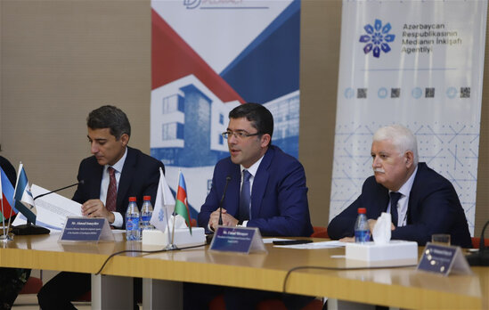 Telejurnalistlər üçün "Audiovizual media mühitində universal jurnalist" mövzusunda təlimlərə başlanılıb