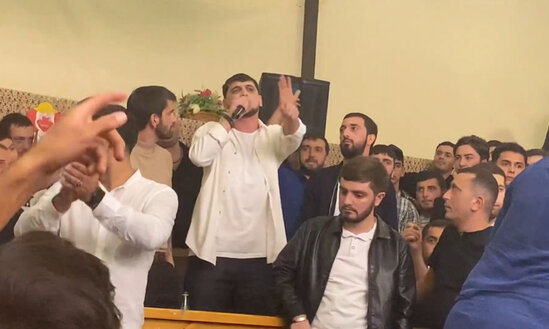 Rəşad Dağlının övladının toy məclisində MARAQLI ANLAR - VİDEO