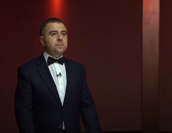 Azərbaycanlı aktyor yarışda 7100 AZN QAZANDI - VİDEO