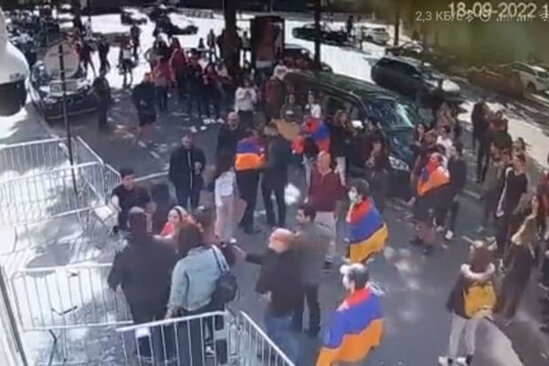 Fransada Azərbaycan səfirliyinə hücuma görə bir nəfər saxlanılıb