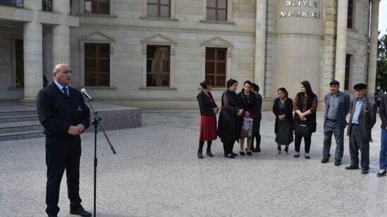 Kürdəmir sakinlərinin müraciətləri "Açıq mikrofon"da qeydə alındı (FOTOLAR)