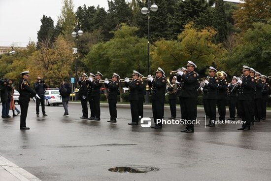 Bakıda Zəfər Günü ilə bağlı üçüncü istiqamət üzrə yürüş başladı - FOTO