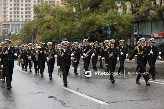 Bakıda Zəfər Günü ilə bağlı üçüncü istiqamət üzrə yürüş başladı - FOTO