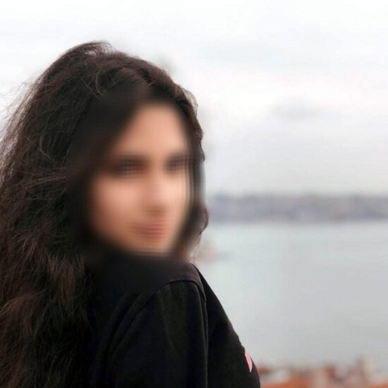 Yemək sifariş edən azərbaycanlı tələbə qızın başına OYUN AÇDILAR - FOTO