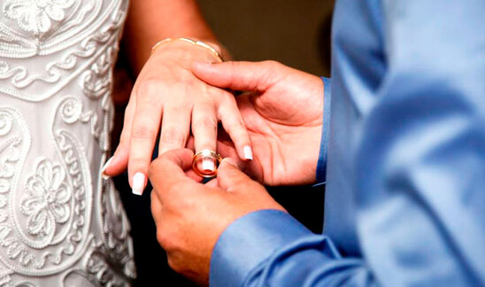 Azərbaycanda nişanlandığı deyilən qızın valideynləri polisə çağırılıb - YENİLƏNİB