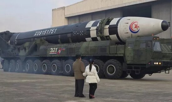 Kim Çen In qızı ilə göründü - İLK DƏFƏ + FOTOLAR