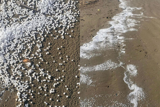Xəzərin sahilinə plastik qranulları kim "səpələyib"? - FOTO