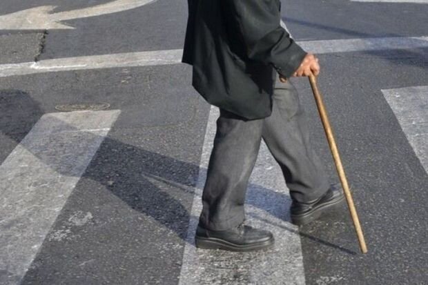 Qusarda avtomobil piyadanı vuraraq öldürüb