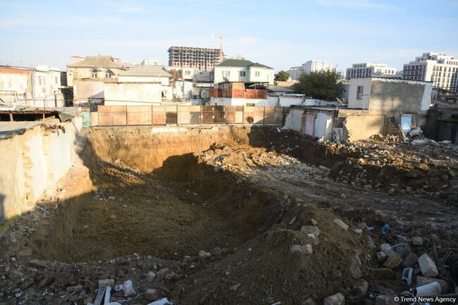 Bakının bu ərazisində evlər sökülür - Sakinlərə 2 il ərzində 500 AZN kirayə haqqı veriləcək - FOTO