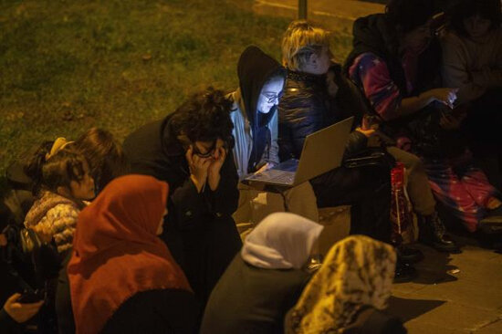 Türkiyədə 5,9 bal gücündə zəlzələdən sonra ACI MƏNZƏRƏ - FOTO/VİDEO