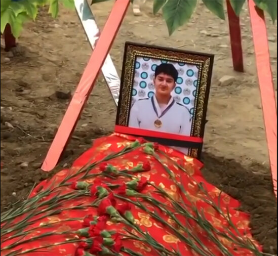 16 yaşlı Turan dəfn edildi - VİDEO