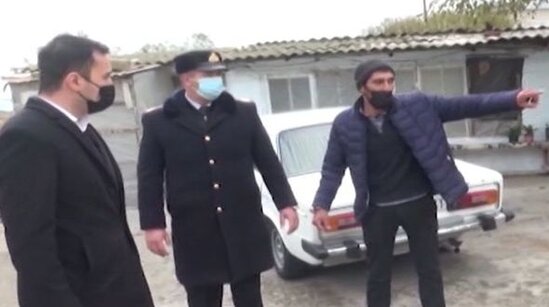 Üç uşaq anasını öldürən ərin cinayət işi: "Bıçağı xirtdəyindən soxdum, özü çıxartdı" - FOTO