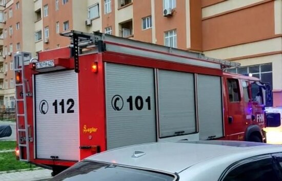 Masazırda yaşayış binasında PARTLAYIŞ: Xəsarət alan var - FOTO/VİDEO