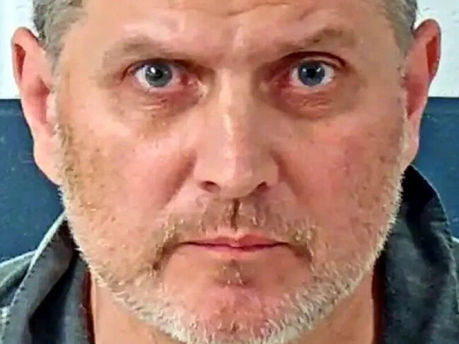 Atasını öldürüb, parçaladı - ABŞ-da dəhşət