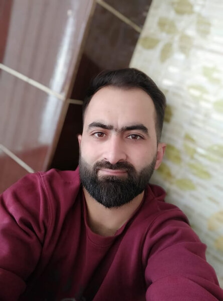 Bakıda avtoyuma işçisi maşında faciəvi şəkildə öldü - FOTO