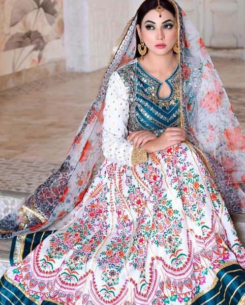 Pakistanlı aktrisanın Bakıda zorlanması ilə bağlı YENİ DETALLAR - RƏSMİ - FOTO/VİDEO