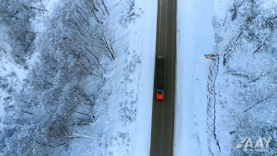 Qarlı "Zəfər Yolu"ndan görüntülər - FOTO/VİDEO