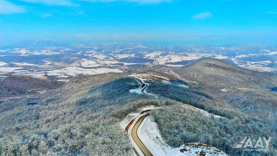 Qarlı "Zəfər Yolu"ndan görüntülər - FOTO/VİDEO