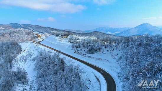 Qarlı "Zəfər Yolu"ndan görüntülər - FOTO/VİDEO