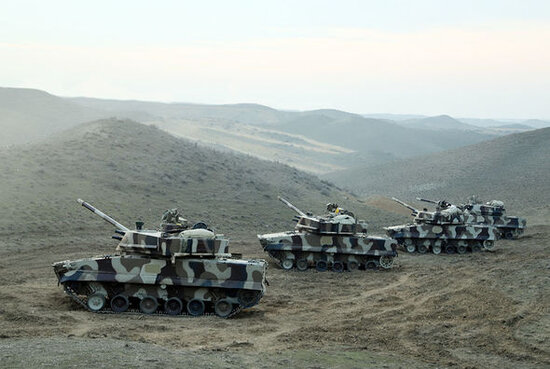 Baş Qərargah rəisi Ermənistanla sərhədə getdi, tapşırıqlar verdi - FOTO