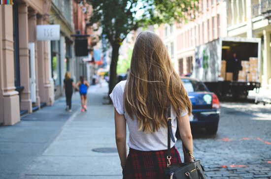 Bakıda 16 yaşlı qız itkin düşüb