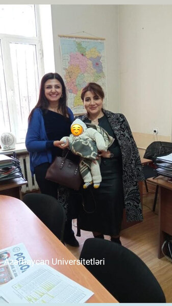 Azərbaycanda dekandan gözəl addım! - Tələbənin övladına baxdı - FOTO