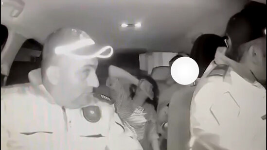 Sumqayıtda hamilə qadına belə yardım etdilər - VİDEO