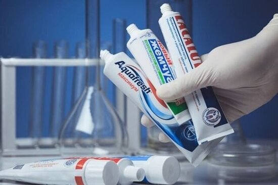 Fırça və diş məcununu marketdən özbaşına almaq olmaz