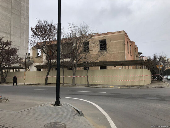 Bakının bu ünvanında bina sökülür - Sakinlərə kirayə haqqı və ev veriləcək - FOTO