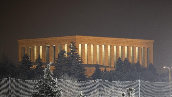 Türkiyədə qar sevinci belə görüntüləndi - FOTO