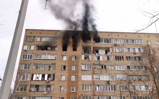 Zaqatalada çoxmərtəbəli binada yanğın olub