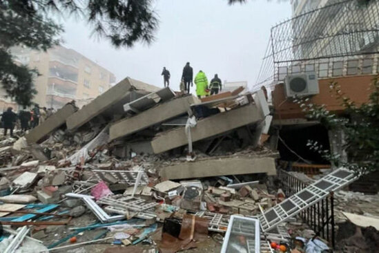 Dağıntılar altından xilas edilən azərbaycanlı tələləbələrin FOTOLARI