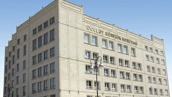 Sədr təyinatı yubanır, iki idarə rəisi yola salınır - Gömrük Komitəsində nə baş verir?