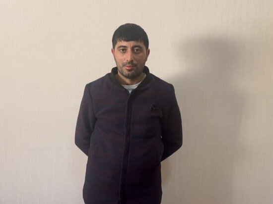 Azərbaycanda sürücü avtomobili polislərin üzərinə sürüb - FOTO