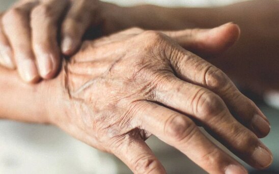 Deputat: "Parkinson xəstələri əlillik dərəcəsinin qiymətləndirilməsi zamanı incidilir"