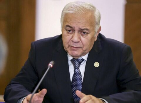 Oktay Əsədova məxsüs avtomaşınlar şəhərdə "AT OYNADIR"