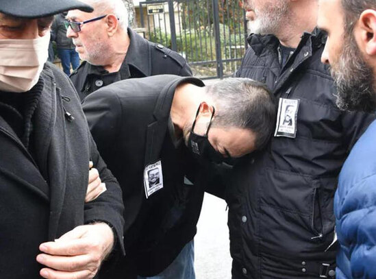 Serdar Ortaç ayaq üstə dayanmaqda çətinlik çəkdi - FOTO/VİDEO