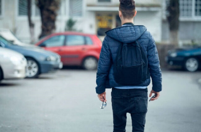 Bakıda 12 yaşlı oğlan itkin düşüb