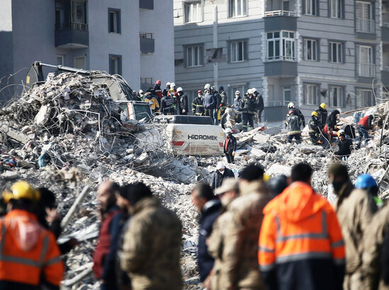 Ərdoğan Türkiyədə zəlzələ nəticəsində ölənlərin sayını AÇIQLADI