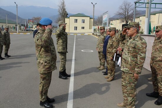 Novruz bayramı ərəfəsində müxtəlif bölgələrdə hərbi qulluqçularla görüş olub