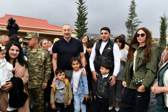 İlham Əliyevin Talış kənd sakinləri ilə görüşündə səmimi anlar yaşanıb - VİDEO