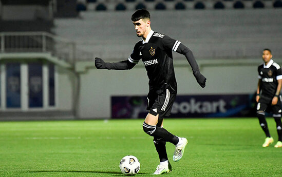 "Qalatasaray" "Qarabağ"ın futbolçusunu transfer etmək istəyir
