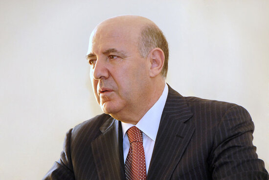 "Dərmanların ölkəyə gətirilməsi məsələsi mütləq sadələşdirilmədi" - Komitə sədri