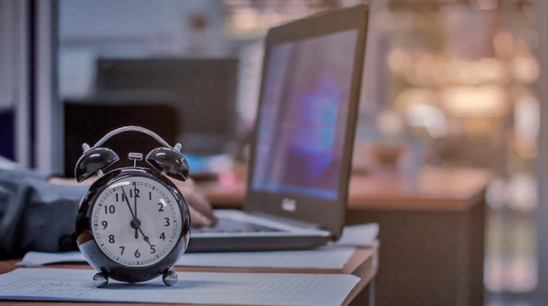 Bu ölkə həftəlik iş saatını azaldır