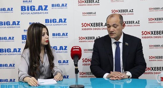 Razi Nurullayev: "Vahid Əhmədovun başına dubinka dəyməyib, mənim başıma dəyib" -VİDEOMÜSAHİBƏ