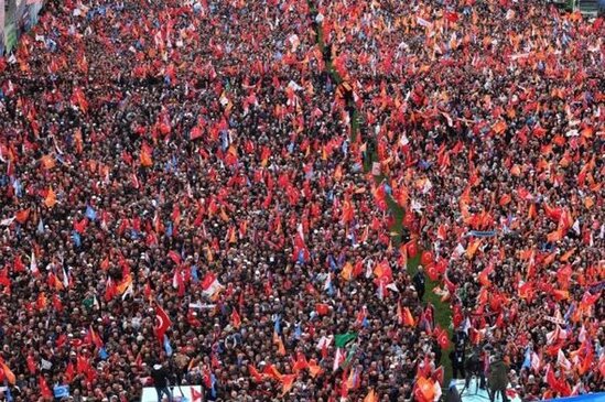 Ərdoğan Ankarada ən böyük seçkiqabağı mitinqlərindən birini keçirdi - FOTO