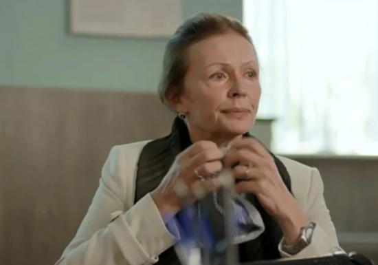 İtkin düşən 63 yaşlı aktrisa çılpaq, döyülmüş və huşsuz vəziyyətdə tapıldı - FOTO