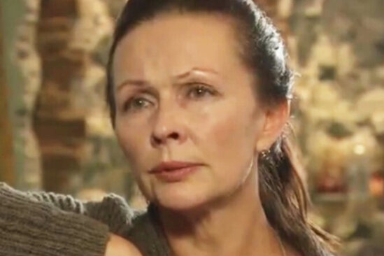 İtkin düşən 63 yaşlı aktrisa çılpaq, döyülmüş və huşsuz vəziyyətdə tapıldı - FOTO