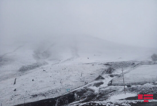Azərbaycanın şimal bölgəsinə qar yağır - FOTO