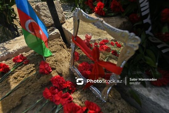 İldırım vurması nəticəsində şəhid olan əsgər dəfn edildi - FOTO